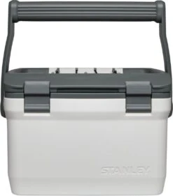 Stanley The Easy Carry Outdoor Cooler 6,6L - Koelbox - Green 23 Stanley The Easy Carry Outdoor Cooler 6,6L - Koelbox - Green -Buiten Kamperen 1056x1200