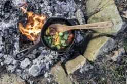 Petromax KR1 Gietijzeren Steelpan Met Deksel (1 Liter) 21 Petromax KR1 Gietijzeren Steelpan Met Deksel (1 Liter) -Buiten Kamperen 1200x799 52