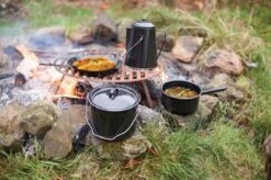 ESSCHERT DESIGN Pannenset Kampvuur - 4 Delig - Outdoor - Metaal 29 ESSCHERT DESIGN Pannenset Kampvuur - 4 Delig - Outdoor - Metaal -Buiten Kamperen 1200x799 61