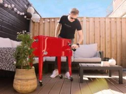 AXI Retro Cooler Rood - Koeler Met Wielen - 76L Inhoud - Koelbox Met Aftapkraan -Buiten Kamperen 1200x900 13