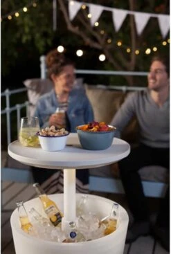 Keter Coolbar Partytafel – Lichtgevend - 49,5x49,5x57cm - Wit 20 Keter Coolbar Partytafel – Lichtgevend - 49,5x49,5x57cm - Wit -Buiten Kamperen 808x1200
